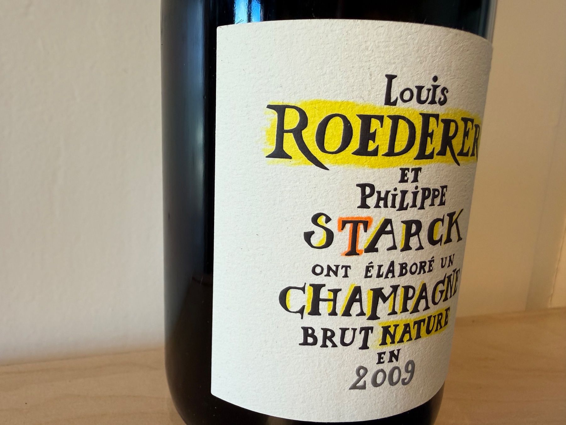 Louis Roederer Vino: 1 Flasche Champagne Philippe STARCK Louis Roederer 2009... – Nuovo e nell'imballaggio originale da Wöschnau venduto da Vinsale 2