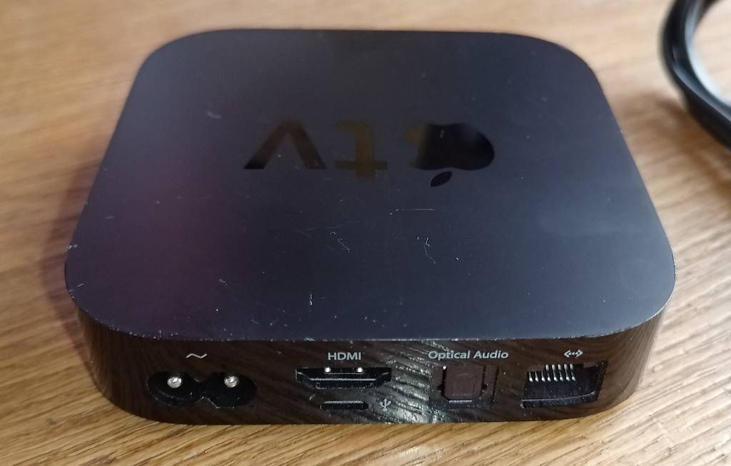 Telecomandi: Apple TV A1427 V3 + télécommande/Fernbedienung – Usato da Schmitten FR venduto da Sissad 3