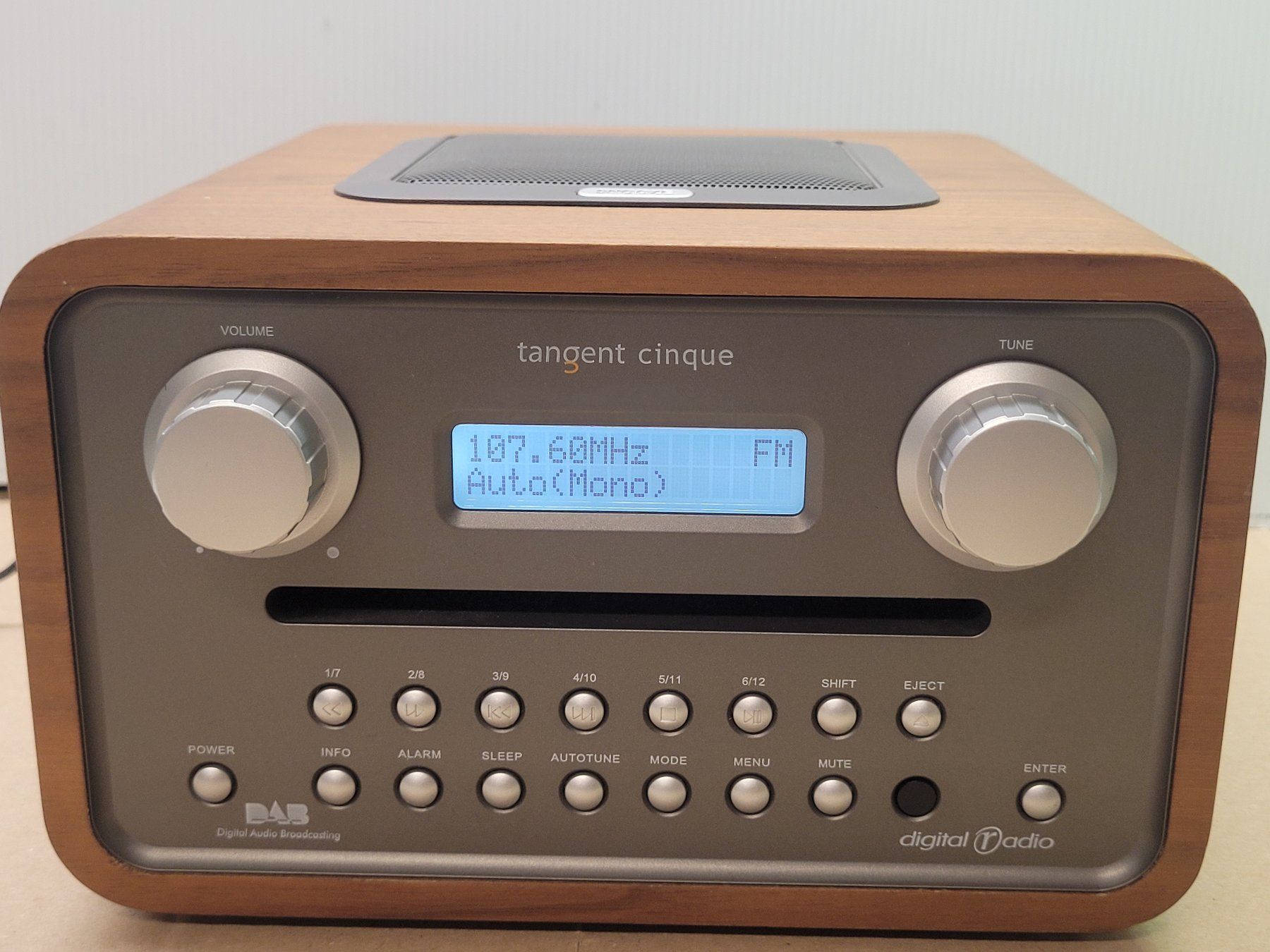 Multimediaplayer & Streamer: Radio und CD tangent cinque – Gebraucht aus Arlesheim von ars_musica