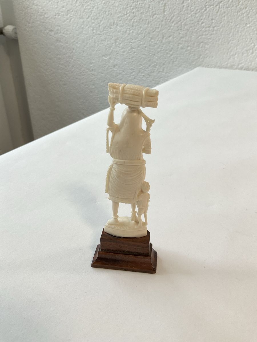 Statuette: Statuette ancienne, sculpté – Usato da Malleray venduto da Robot12 2