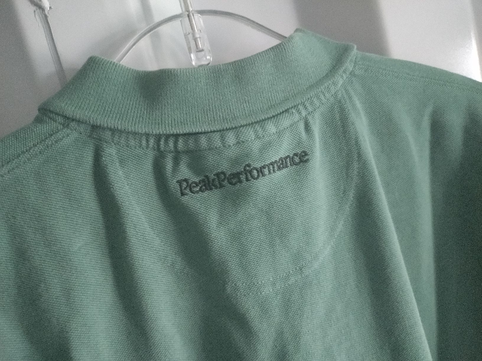 Peak Performance Polo-Shirts: Polo Peak Performance vert, taille XL,  – Gebraucht aus Farvagny-le-Grand von LaCaverne 4