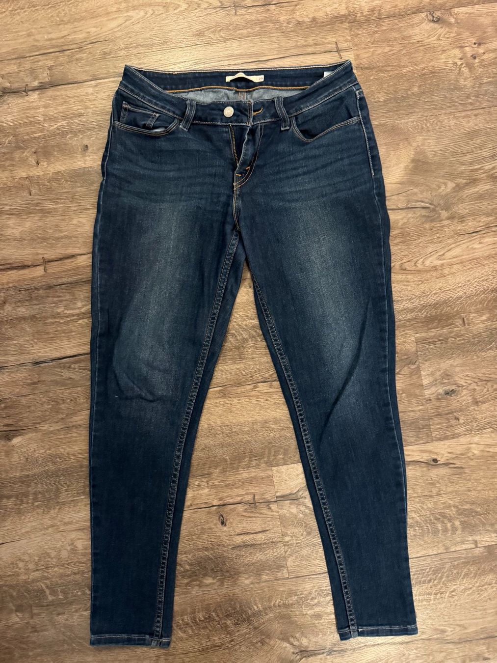 Kleiderpakete: 8 Jeans Levi's – Gebraucht aus Pfeffingen von Twoa 9