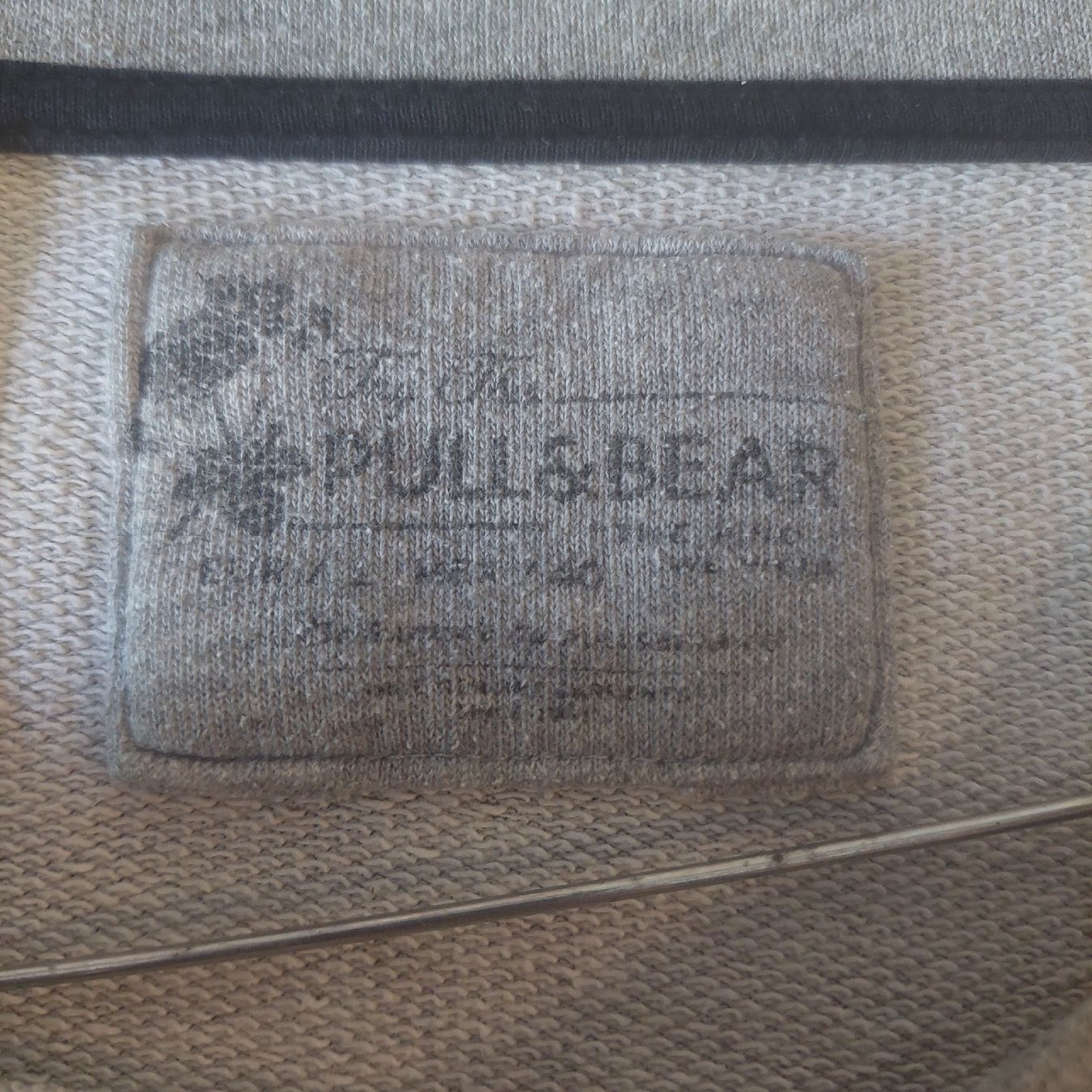 Pull&Bear Maglioni & Felpe: Pull&Bear Sweatshirt, taille L, bon état, confortable – Usato da Martigny venduto da vcl_ny2t 1