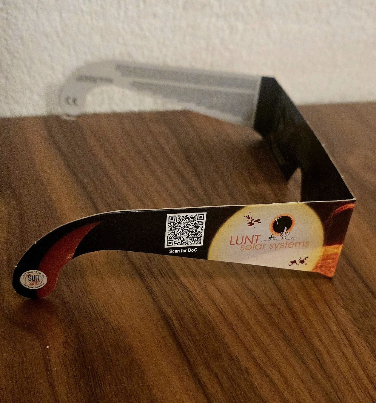 Occhiali & Lenti: Lunettes éclipse solaire LUNT Solar Systems – Nuovo (secondo la descrizione) da Neuchâtel venduto da Camille.2000 1