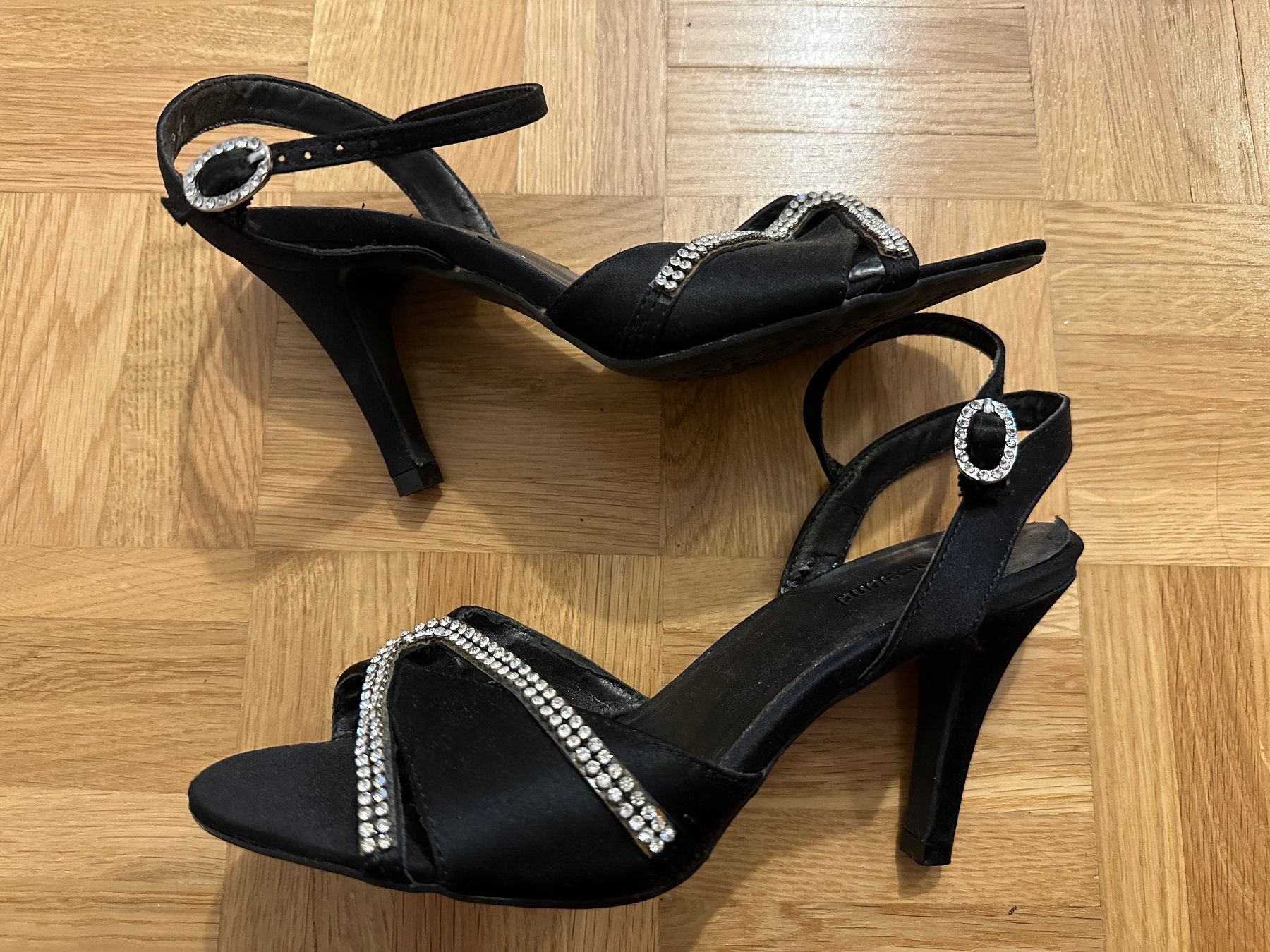 Graceland Scarpe da donna: High Heels Pumps Sandalen Gr. 36 – Usato da Winterthur venduto da nelead 1