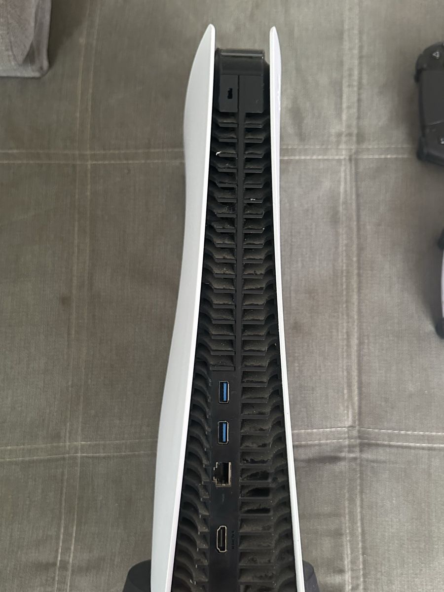 Sony Consoles: PlayStation 5 mit Laufwerk – D'occasion à Derendingen par pra_p5d2 4