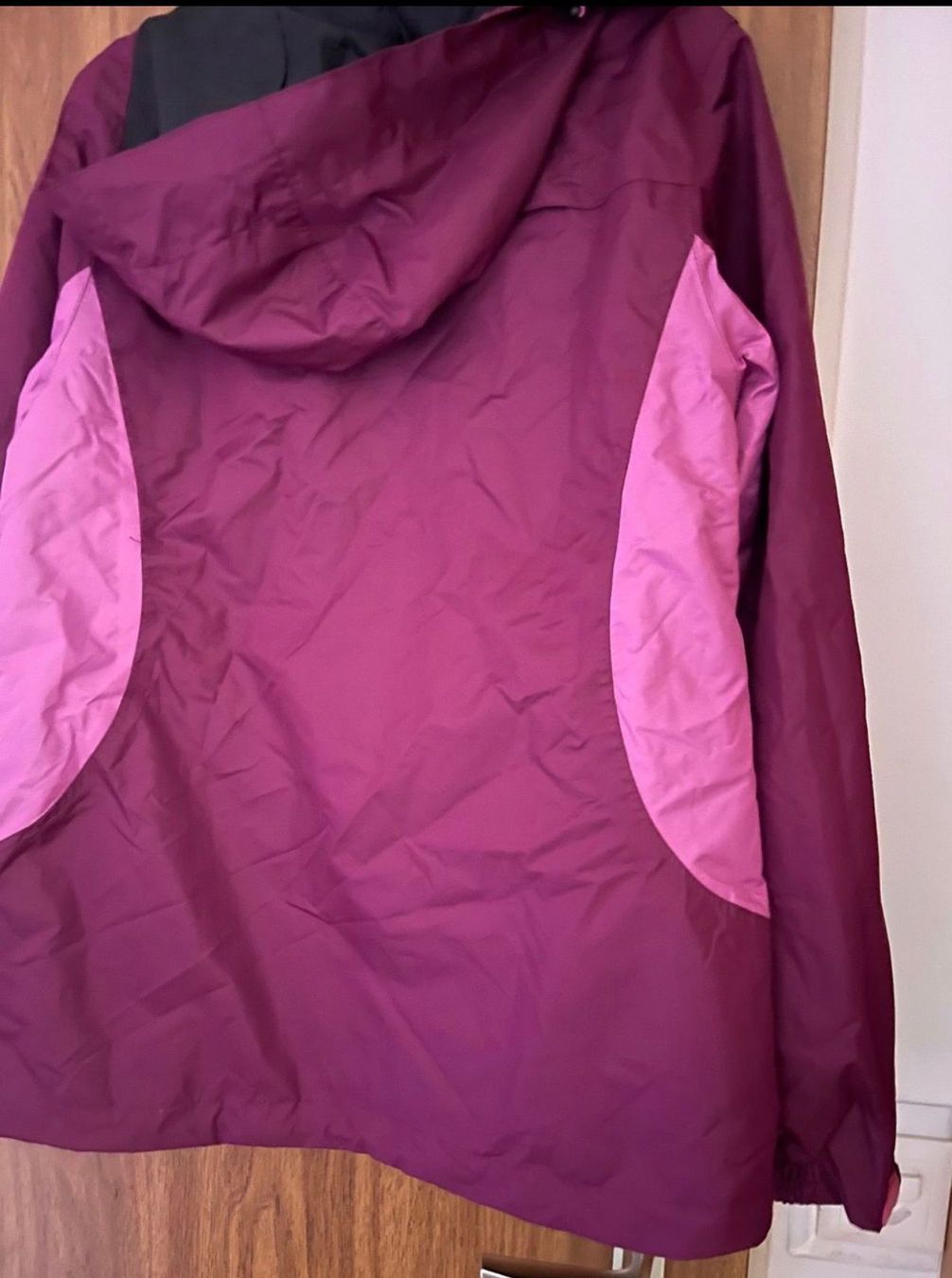 Giacche: Crivit Regenjacke  mit Kapuze Größe 40 – Usato da Stein AG venduto da Vesna-aa 1