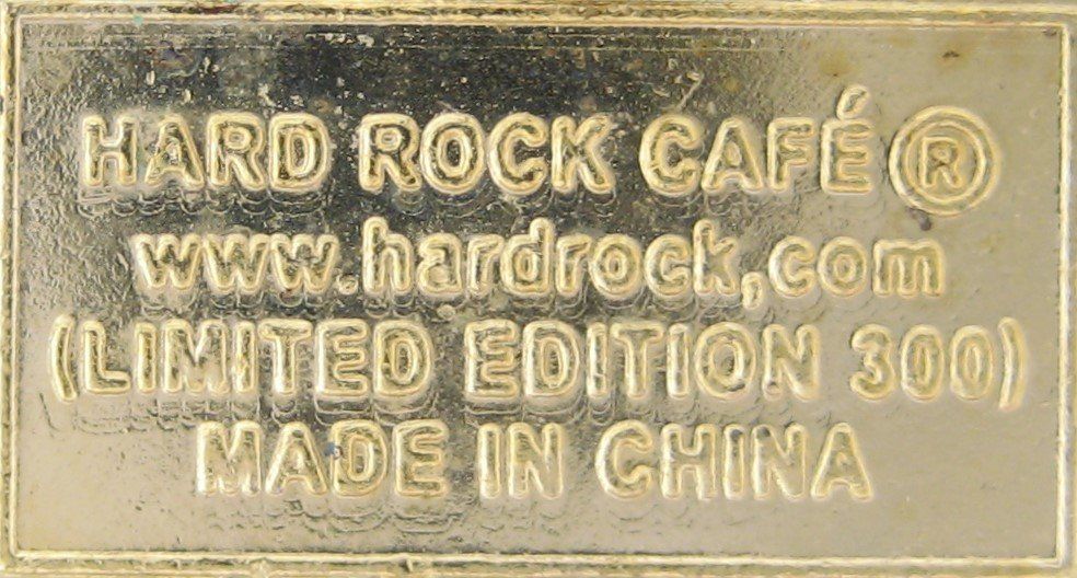 Hard Rock Cafe Placchette & Badge: Hard Rock Cafe Makati ______________ Hobby Data Base # 20802 – Usato da Emmenbrücke venduto da tms1122 2