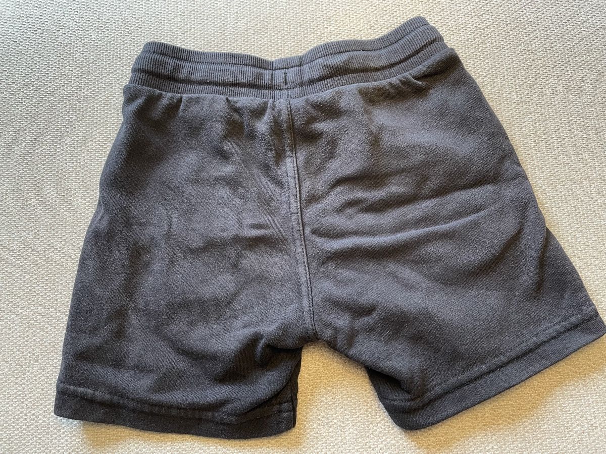 H&M Pantaloni: Baumwoll-Shorts Grösse 110 – Usato da Goldswil venduto da Fisel 2