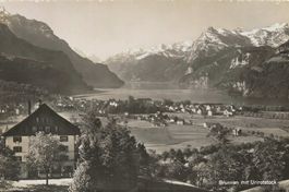 Brunnen SZ Haus am Berg Richtung Dorf See ca. 1950 sehr gut