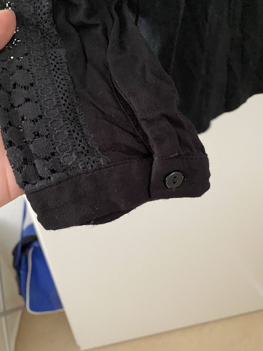 Only Blusen: ONLY Bluse mit Spitze, Grösse S, Schwarz – Gebraucht aus Ennenda von cal_pn6x 3