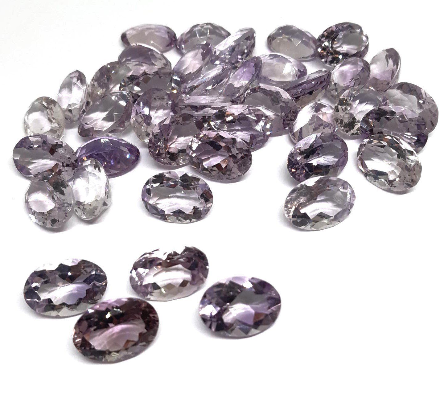 Pietre preziose: Lot 4x Améthystes ovales 11x9 mm - Valeur 90.- Fr – Nuovo (secondo la descrizione) da Grimisuat venduto da Valgem