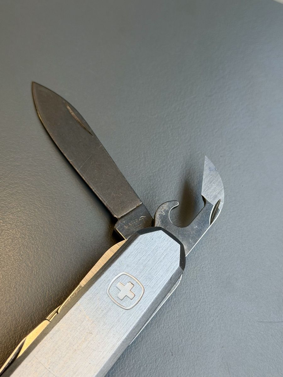 Wenger Coltelli tascabile: 2x Messer Wenger 🇨🇭 – Usato da Luzern venduto da Bolle2012 2