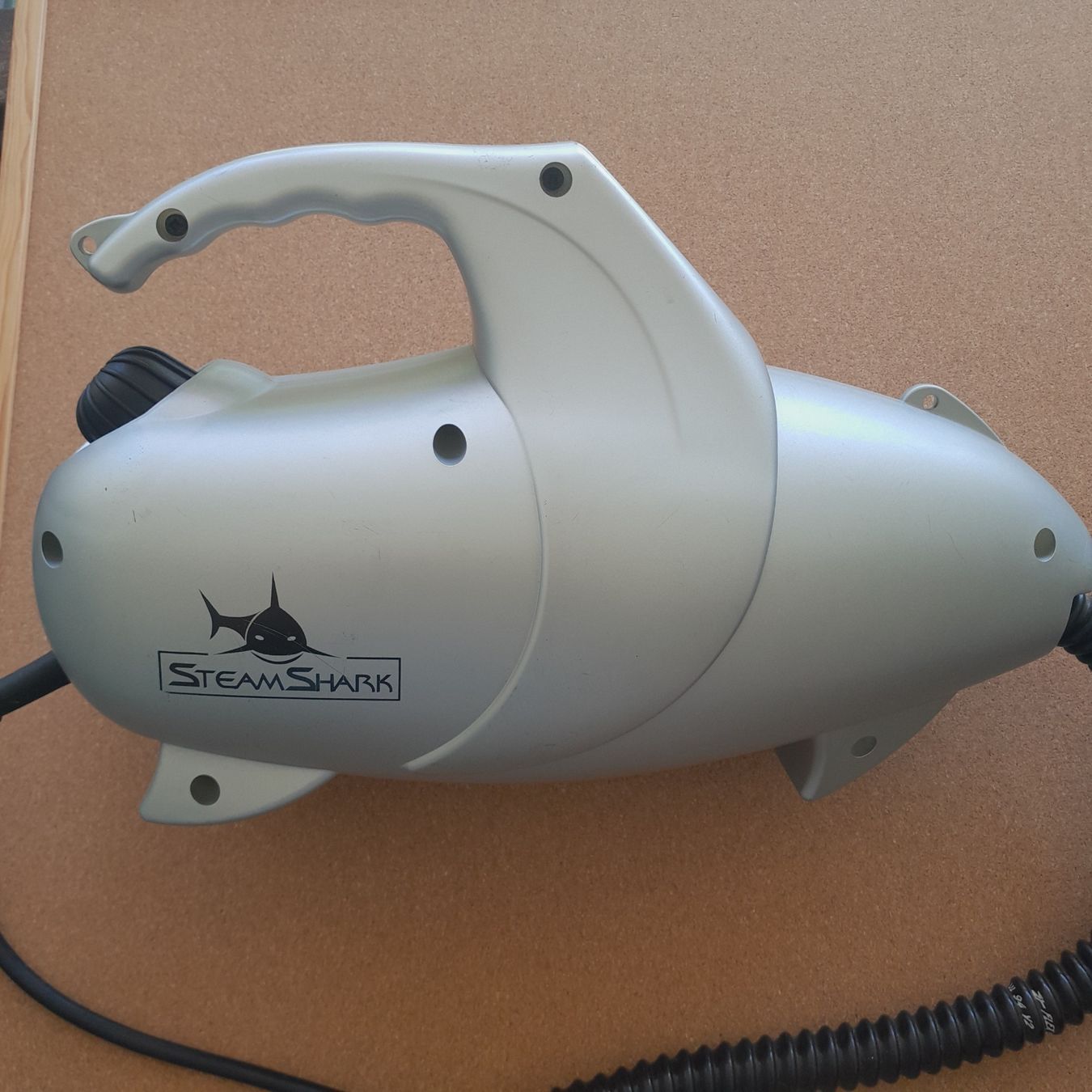 Pulitori a vapore: Kompakt Dampfgerät STEAM SHARK – Usato da Lommiswil venduto da Marianne9 1