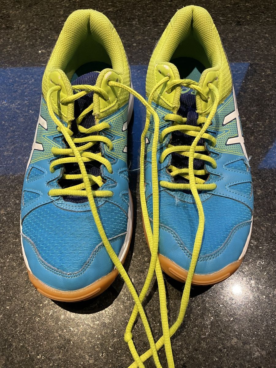 Asics Chaussures hommes: Asics Hallenturnschuh – D'occasion à Balgach par sei_s6d7