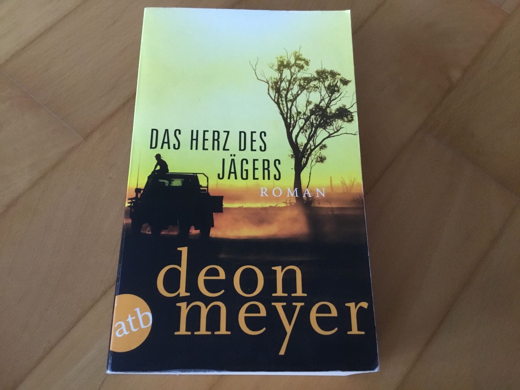 Bücher: Deon Meyer - Das Herz des Jägers – Gebraucht aus Kerzers von Georges3210