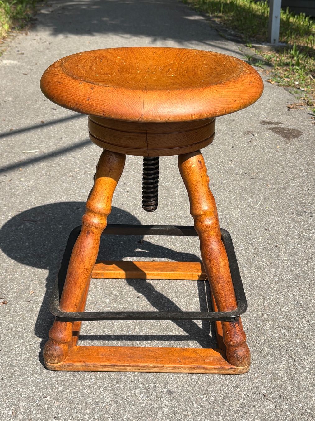 Hocker: Schraubhocker, Werkstatthocker, Spindelhocker – Gebraucht aus Luzern von Sontru