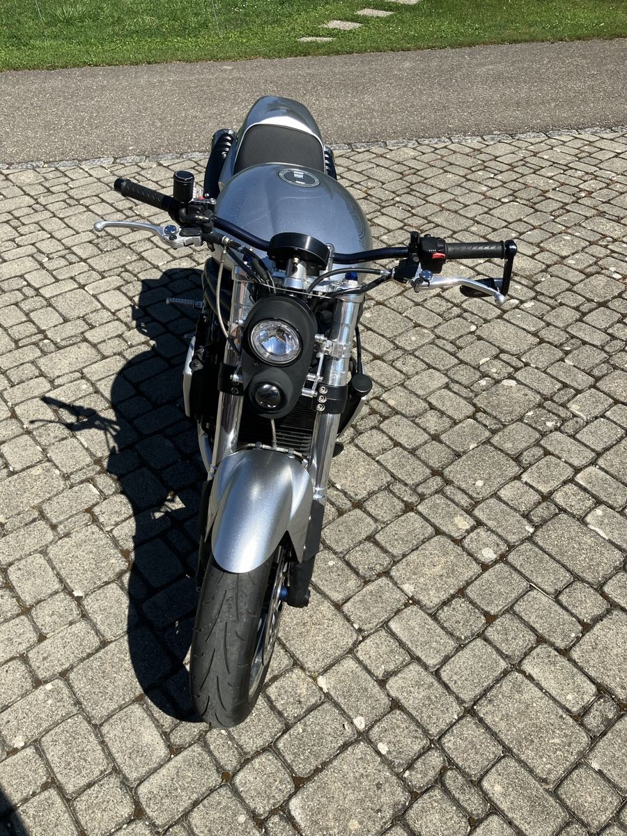 Triumph Strada: Triumph Speed Triple – Usato da Worben venduto da Aircooled 3