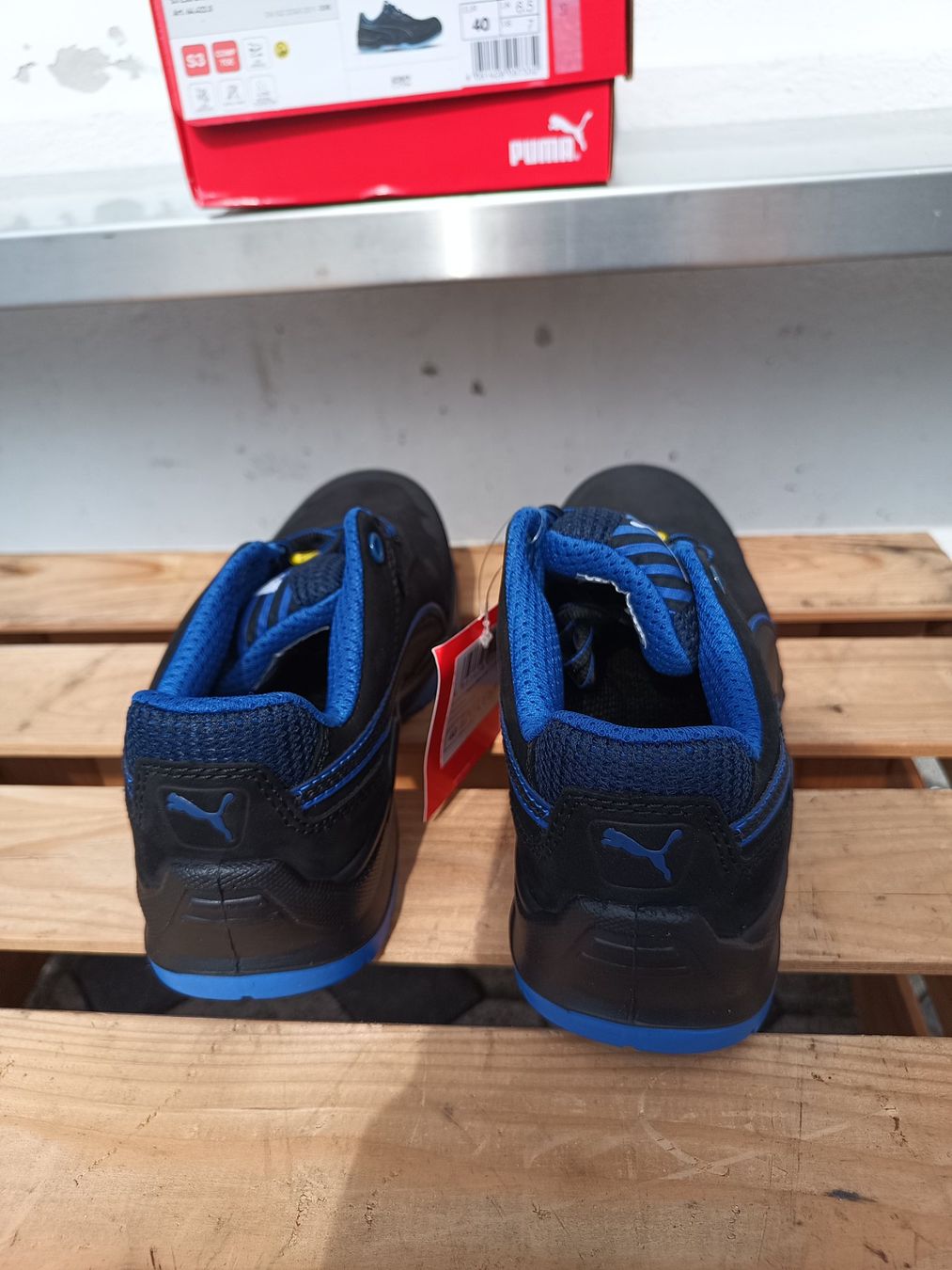 Puma Herrenschuhe: Puma Sicherheitsschuhe S3 40 – Neu und originalverpackt aus Oberegg von A-Z.Handel.Loehrer 4