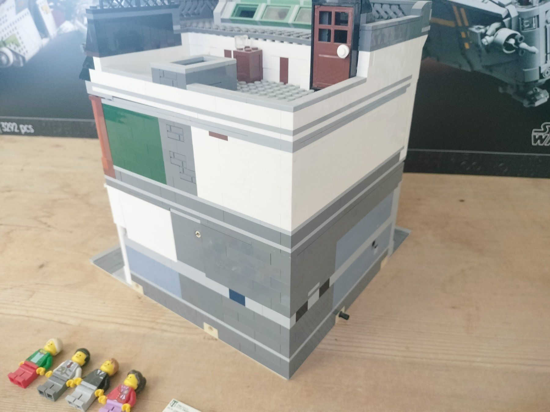 Lego Jouets: Lego Creator Expert 10251 Brick Bank Modular ab 1.- – D'occasion à Wil SG par RoyalBricks 4