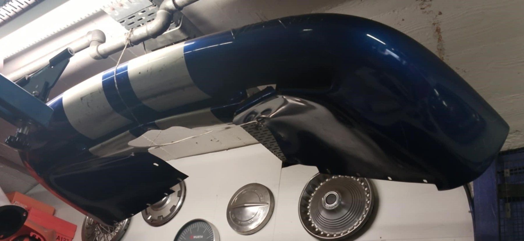 Dodge Tutti pezzi di ricambio auto: Heckschürze Dodge Viper – Difettoso da Niedergösgen venduto da usc_l8gm