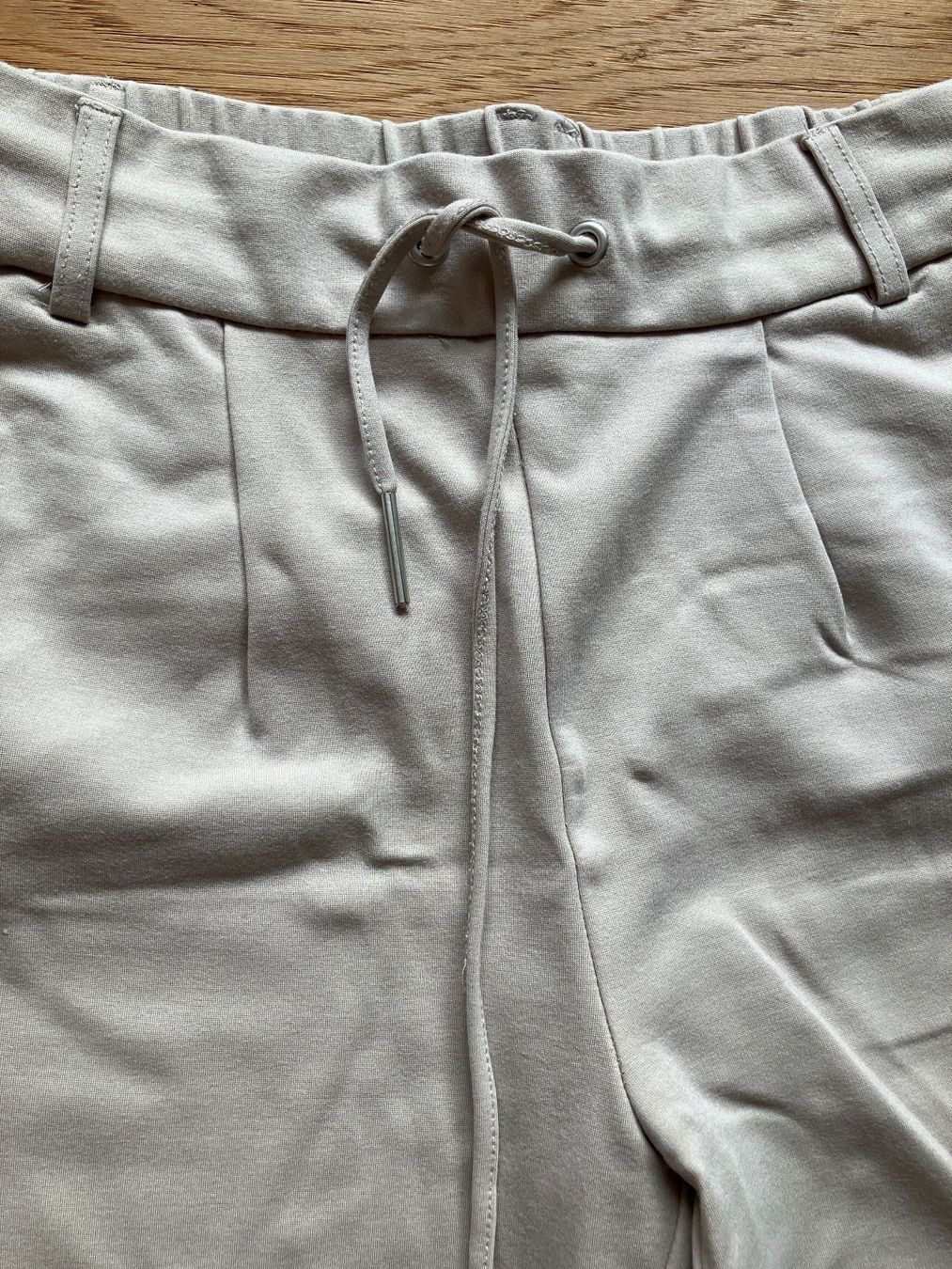 Only Hosen: Damen Hose beige Grösse S – Gebraucht aus Unterägeri von Bettsofa123 2