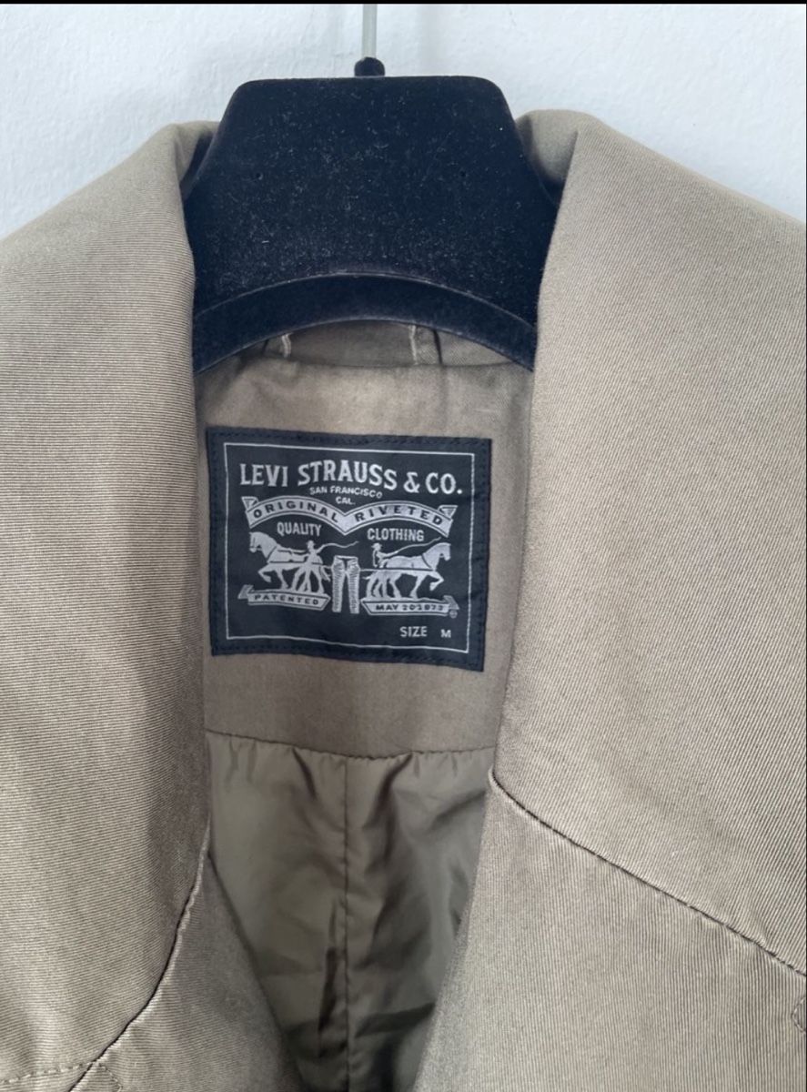 Levi's Cappotti: Trenchcoat  – Usato da Zürich venduto da har_b6ms 2
