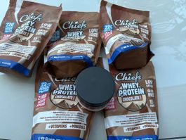 5 Chiefs Whey Protein Schoko und 1 Powerfood Creatin