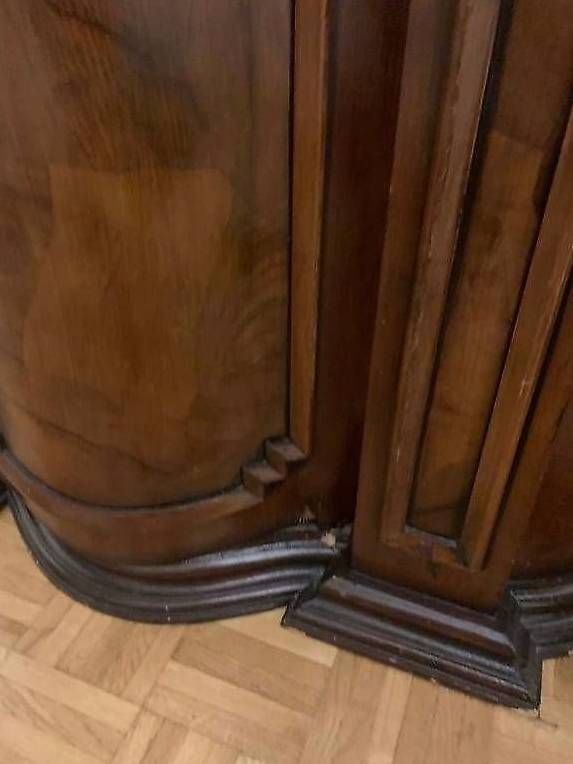 Büffets: Buffet Antique – Gebraucht aus Carouge GE von Saku13 1