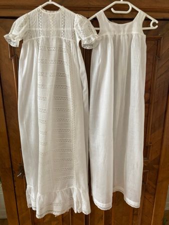 Antikes Taufkleid und Unterrock