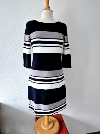 KLEID DRESS L 40 GESTREIFT,  TOP ZU SNEAKER JACKE MANTEL