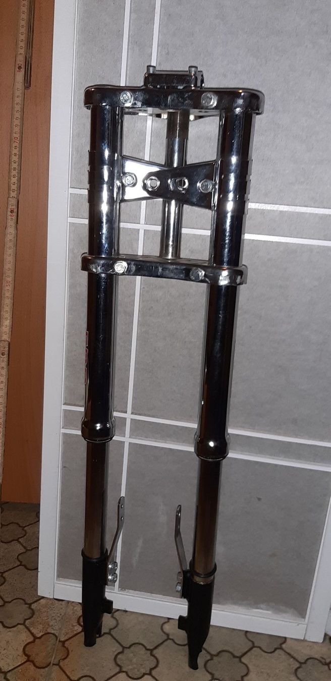 Forchette: Gabel Puch Maxi EBR Lang 69cm Chrom Neu – Nuovo (secondo la descrizione) da Triesenberg venduto da ELFINCO