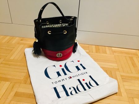 Tommy Hilfiger Gigi Hadid Bucket Bag, neuwertig!