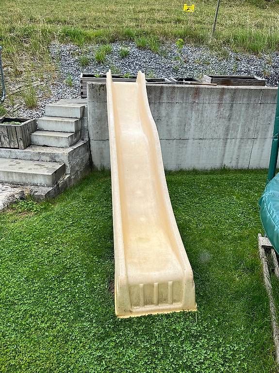 Rutschbahn: Toboggan – Gebraucht aus Rebeuvelier von sk04 1