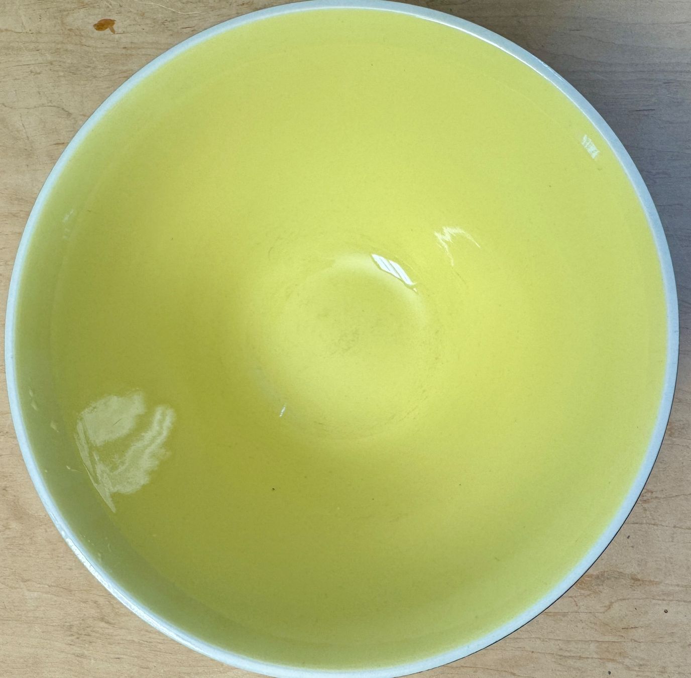 Rössler Schalen: Rössler Salatschüssel gelb/schwarz 22 – Gebraucht aus Rothrist von Luckywinner 2