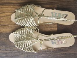 Zara Sandalen, Gold, Grösse 39, wie neu für den Sommer!