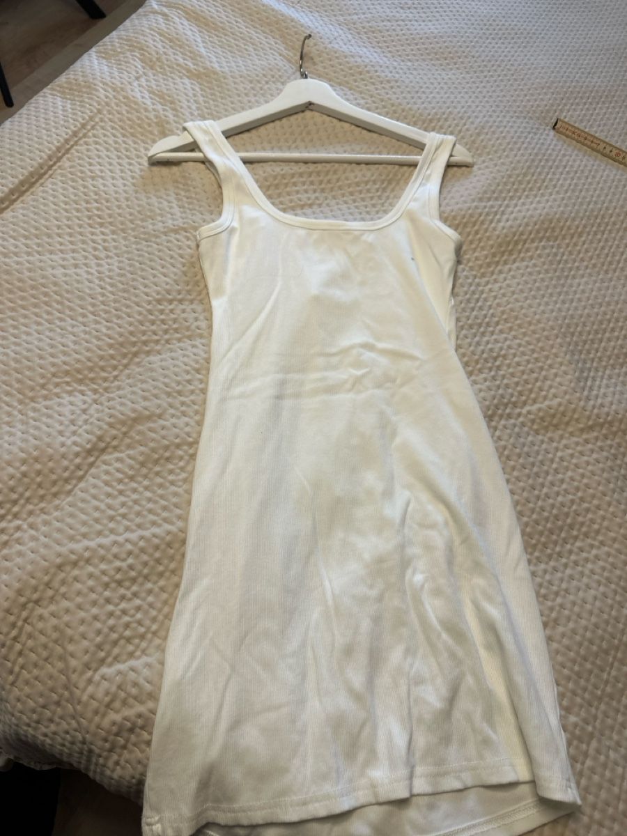 Robes: Kleid Gr S  – D'occasion à Volketswil par Sina008 3