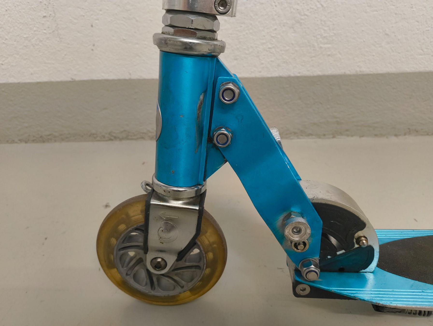 Micro Kickboard: Micro Sprite LED Scooter / Kickboard / Trottinett – Usato da Zumikon venduto da Jorgen_Peter 4