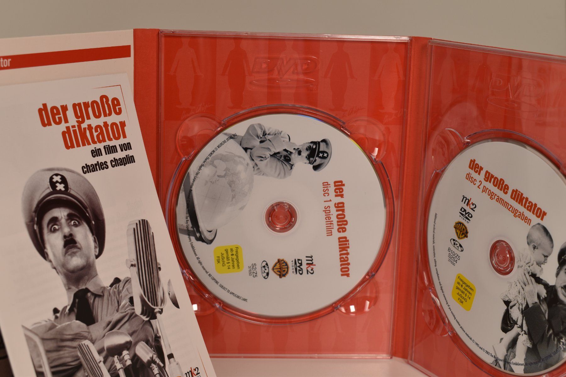 Tous les DVDs: Der grosse Diktator 2 DVD Chaplin Collection Special Ed. – D'occasion à Azmoos par greenstone13 2