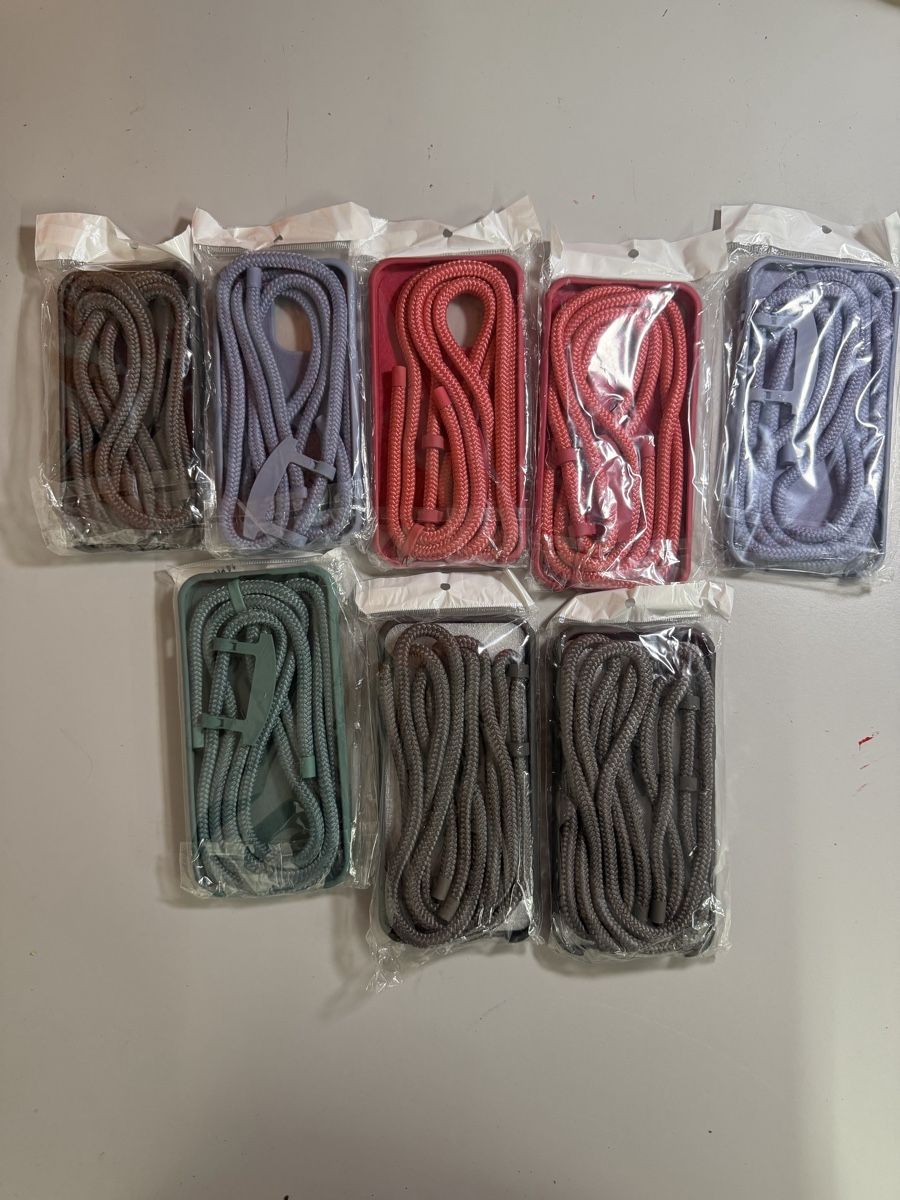 Apple Cover & Protezioni schermo: iPhone 14 Hülle mit Band neu 7 Farben – Nuovo e nell'imballaggio originale da Matzingen venduto da Hunter84 1