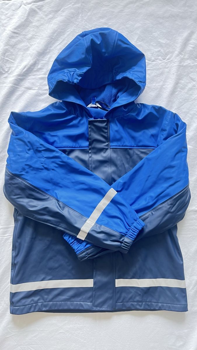 Giacche: Warme Regenjacke Gr. 140 – Usato da Davos Platz venduto da Infinity795