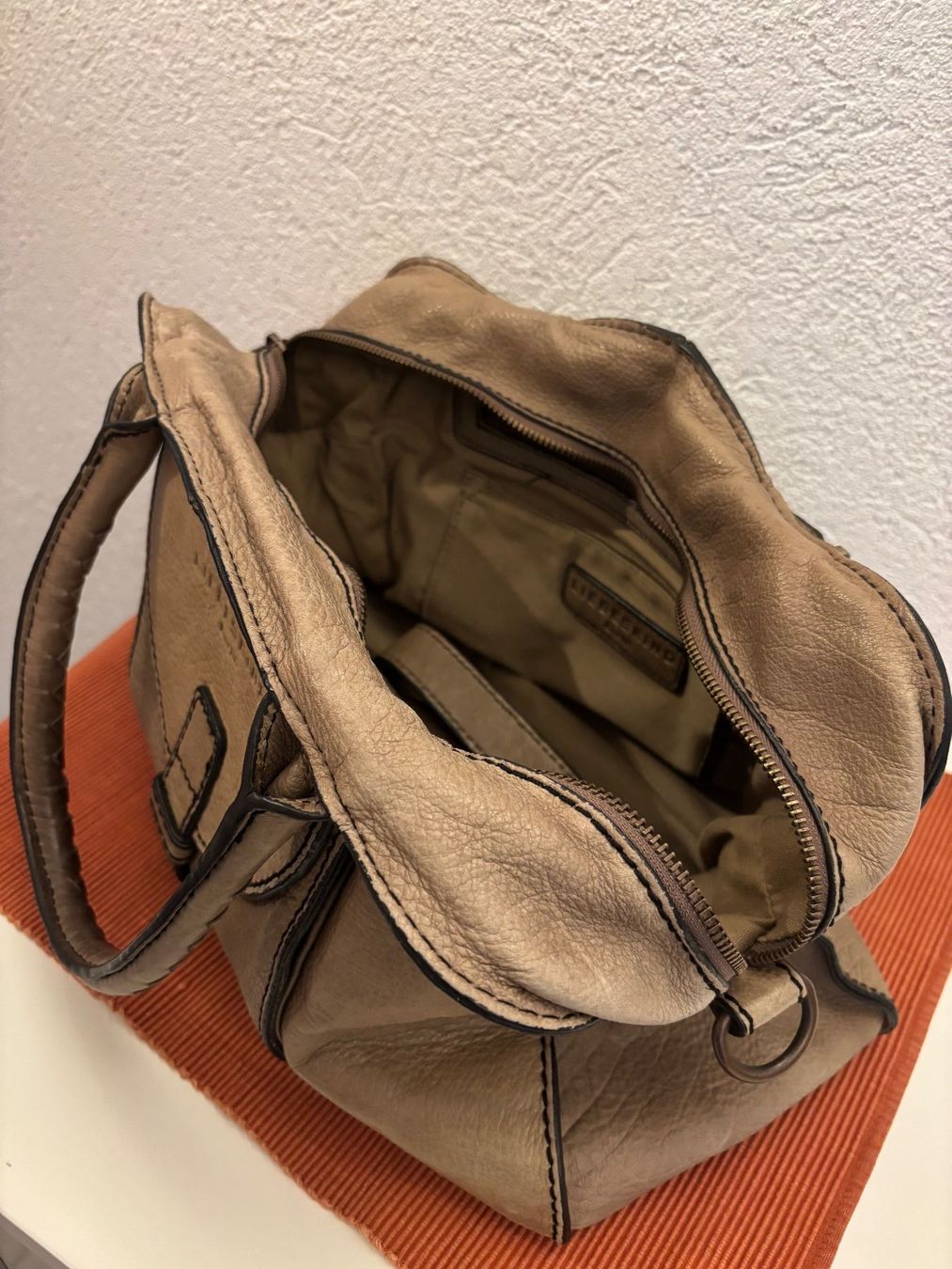 Liebeskind Borse da donna: Handtasche mit Schulterriemen – Usato da Belp venduto da kslorenz 1