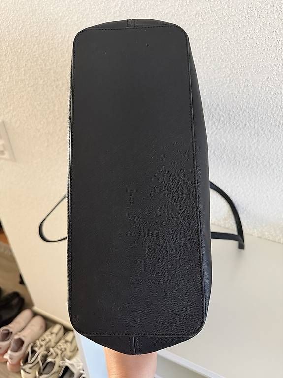 Borse da donna: Michael Kors Tasche in Schwarz – Usato da Dübendorf venduto da jha_zp6y 2