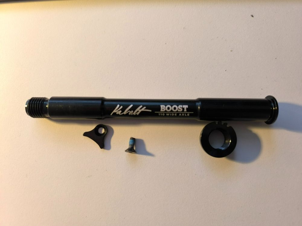 Boost axle 15x110mm with nut for Fox suspension (Gebraucht) in Dietikon ...