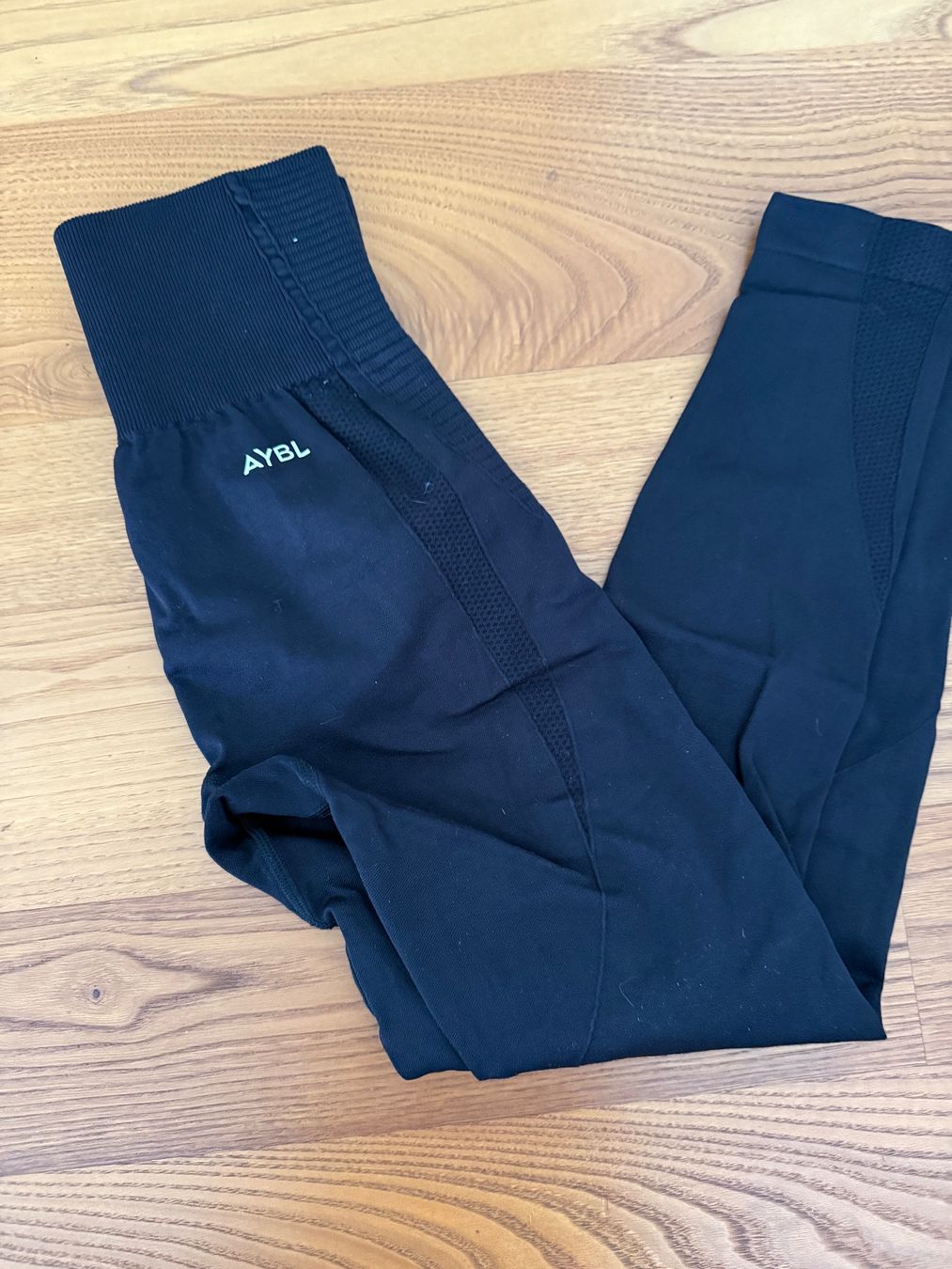 Aybl Leggings: Leggings AYBL, size XS – Usato da Sissach venduto da laura.x4