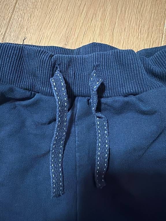 Pantaloni: Kurze Hose Mädchen outdoor Gr140 – Usato da Zürich venduto da mib_6788 3
