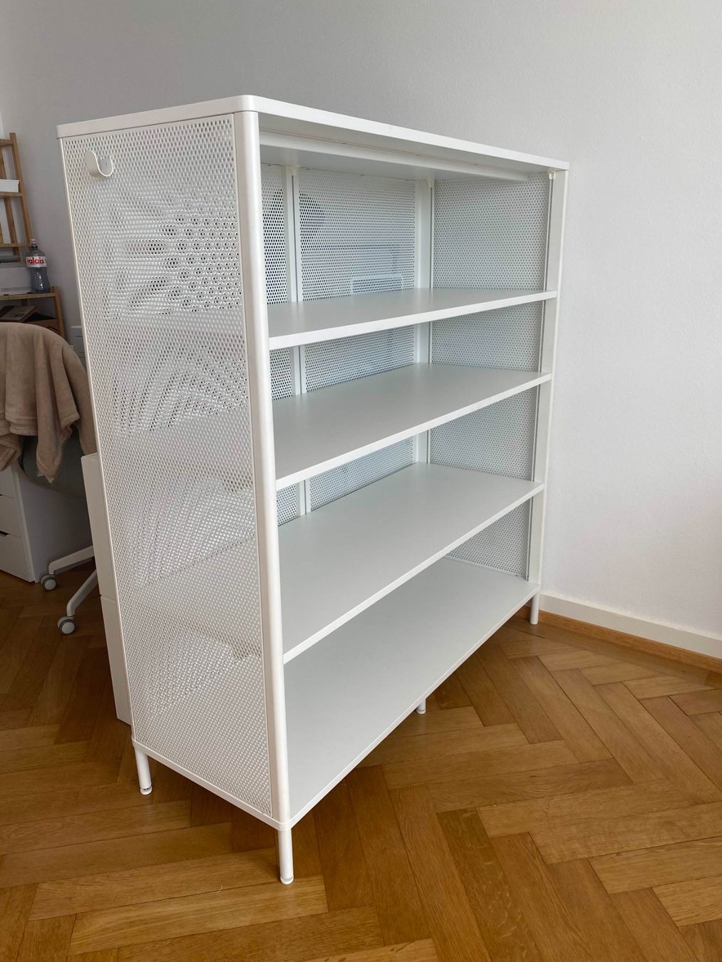 Ikea Scaffali: Etagère Ikea Bekant – Usato da Lausanne venduto da zwa_bmv6 2