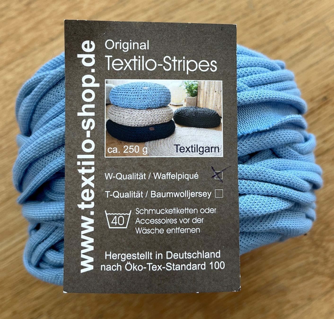 Wolle: Textilo Textilgarn hellblau, 2kg, Strick- und Häkelgarn – Gebraucht aus Kilchberg ZH von Kaffeekrabbe 2