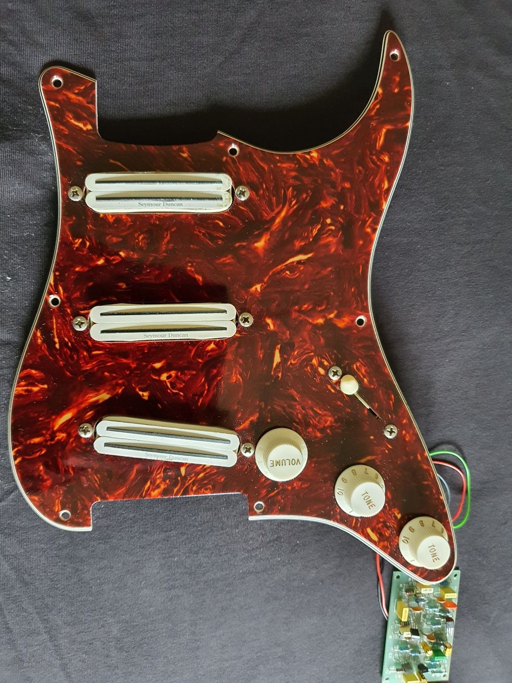 Pickguard For Fender Strat, Seymour Duncan/Clapton Mid Boost (Gebraucht ...