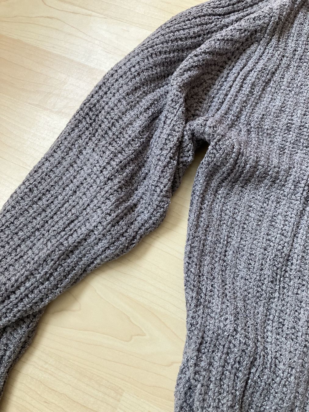 Maglioni & Felpe: WILFRED Essential Chenille Sweater – Usato da Jona venduto da jallah 8